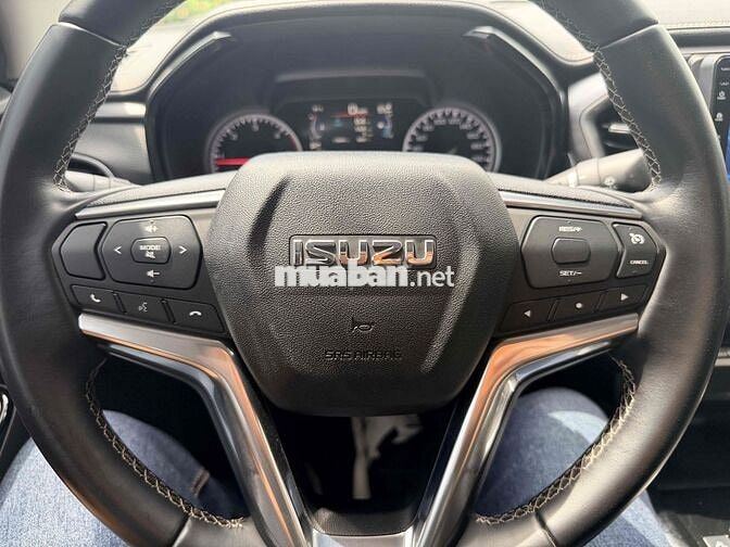 Isuzu Dmax LS 1.9L AT 2023 Nhập Khẩu 17.000km Zin