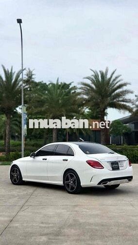 Mercedes-Benz C300 2018 Trắng