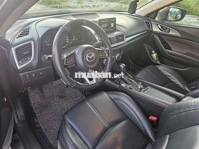 Mazda 3 Đen Tự động 2017 phah tay điện tử filip