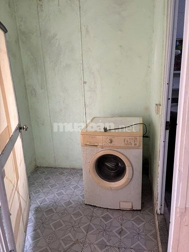 Chính chủ cho thuê căn hộ 3 phòng ngủ, nhà A, tập thể Ngọc Khánh