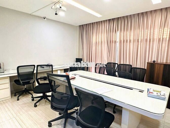 🌸 CHO THUÊ NHÀ HXH C18_KHU K300_5x18m, TRỆT 3 LẦU