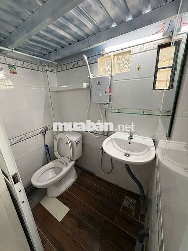 PHÒNG GÁC ĐỨNG ĐƯỢC MÁY GIẶT RIÊNG NGAY KHU VIP NGUYỄN GIA TRÍ UTH FTU
