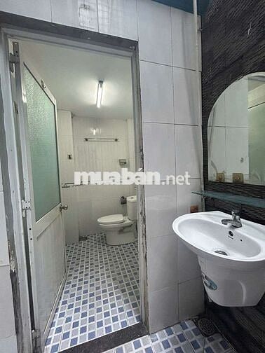 CHDV TRỆT GẦN NGÃ TƯ 4 XÃ, FULL NT, SÂN SAU, GIẾNG TRỜI,