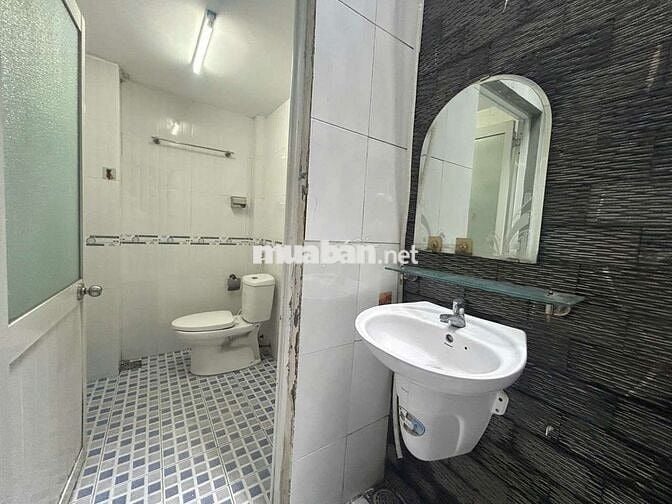 CHDV TRỆT GẦN NGÃ TƯ 4 XÃ, FULL NT, SÂN SAU, GIẾNG TRỜI,