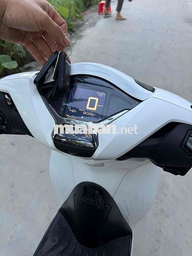 Honda SH 125 CBS 2020 Trắng 8026 km