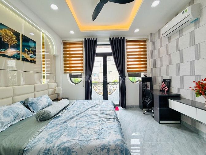 Siêu phẩm mặt tiền 256 Phan Huy Ích 4x20 1 lủng 5 lầu thang máy 12.5 t