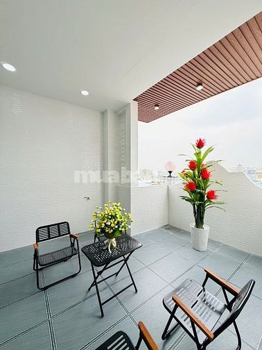 Siêu phẩm mặt tiền 256 Phan Huy Ích 4x20 1 lủng 5 lầu thang máy 12.5 t