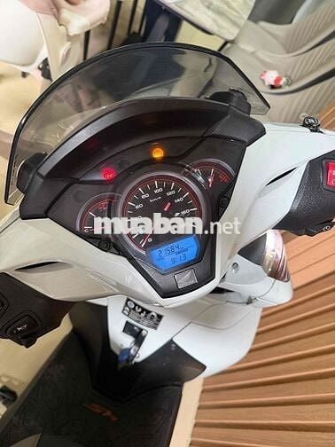 cần bán xe sh ý 300i