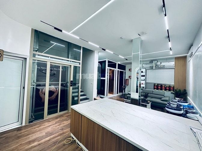 HIẾM, BIỆT THỰ VIP MỸ ĐÌNH, GIÁ RẺ, PHỐ NGƯỜI HÀN. 205M2 4T 219TR/1M