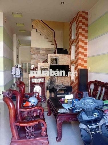 Chính Chủ cần bán nhà vào ở liền: Phạm Văn Chí, Quận 6.  ( SHR ).