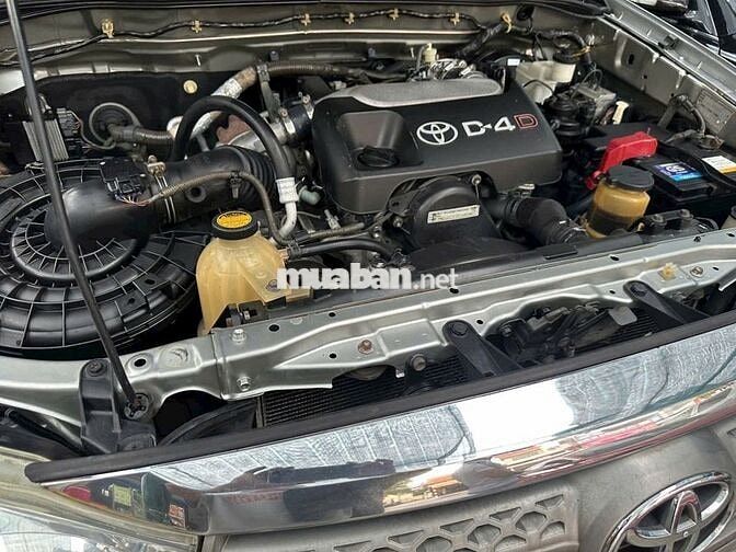 Toyota Fortuner 2009 2.5G Bạc