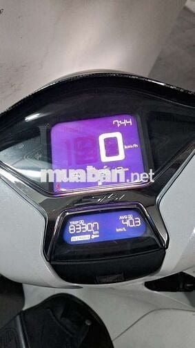 Honda SH125 Trắng 9607 km