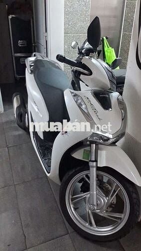 Honda SH125 Trắng 9607 km