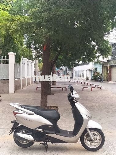 Honda Lead 2011 màu Bạc