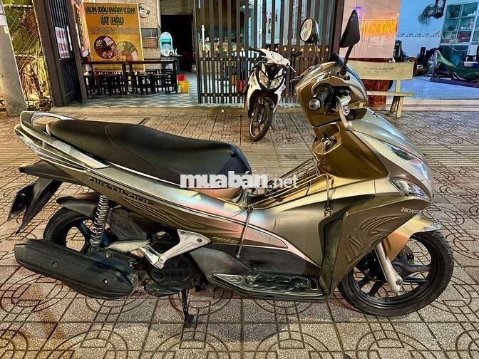 Honda Air Blade 125 Vàng đồng