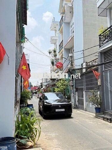 Ngang khùng 6m vị trí kinh doanh giáp Tân Phú q11 Tân bình