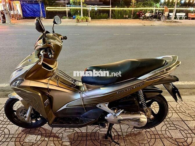 Honda Air Blade 125 Vàng đồng