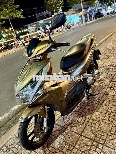 Honda Air Blade 125 Vàng đồng