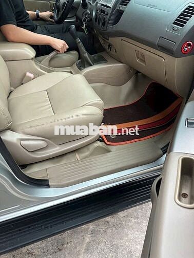 Toyota Fortuner 2009 2.5G Bạc
