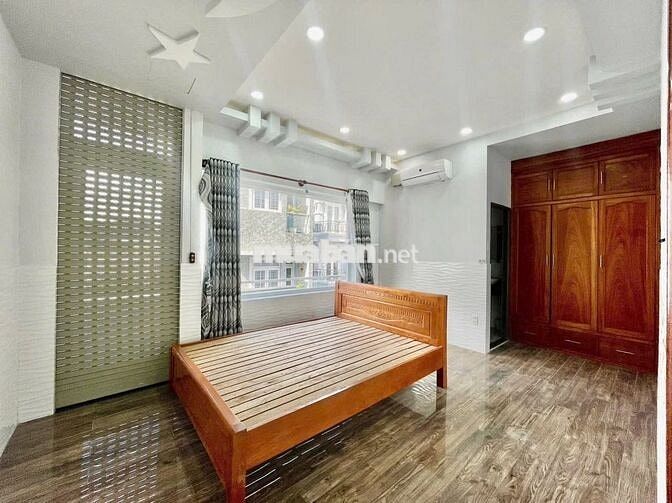Ngang khùng 6m vị trí kinh doanh giáp Tân Phú q11 Tân bình