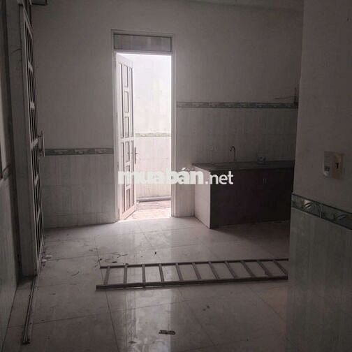 CHO THUÊ NHÀ MẶT TIỀN CĂN GÓC - CÓ LỀ ĐƯỜNG  30M2