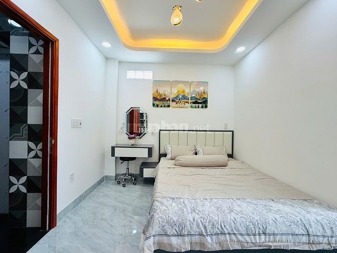 Nhá ngay chợ Tân Sơn -  thang máy 4x16 1 lủng 5 lầu đường Bùi Quang Là