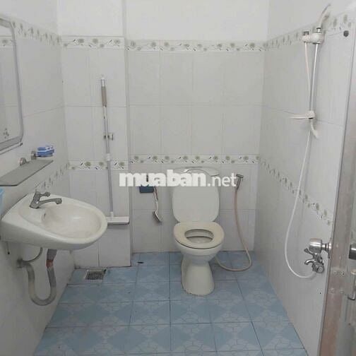 CHO THUÊ NHÀ MẶT TIỀN CĂN GÓC - CÓ LỀ ĐƯỜNG  30M2