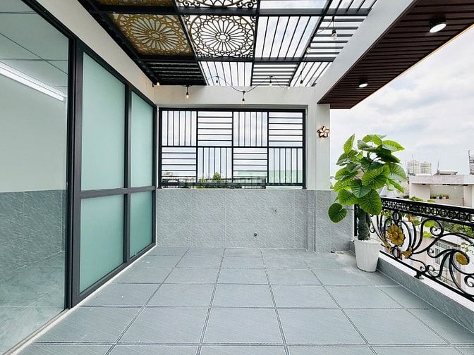 Nhá ngay chợ Tân Sơn -  thang máy 4x16 1 lủng 5 lầu đường Bùi Quang Là
