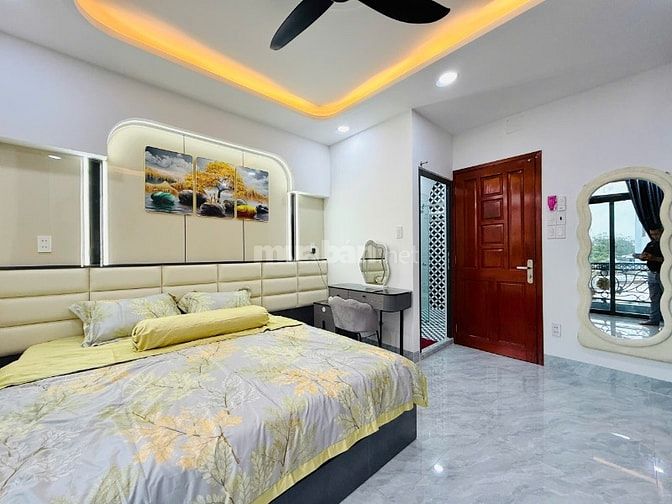 Nhá ngay chợ Tân Sơn -  thang máy 4x16 1 lủng 5 lầu đường Bùi Quang Là