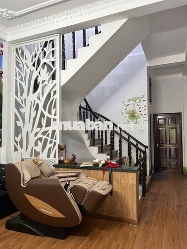 CHO THUÊ NHÀ  MẶT TIỀN KHU TÂN QUÝ : 4,5 x 22 M Đúc 3 LẦU ĐẸP 