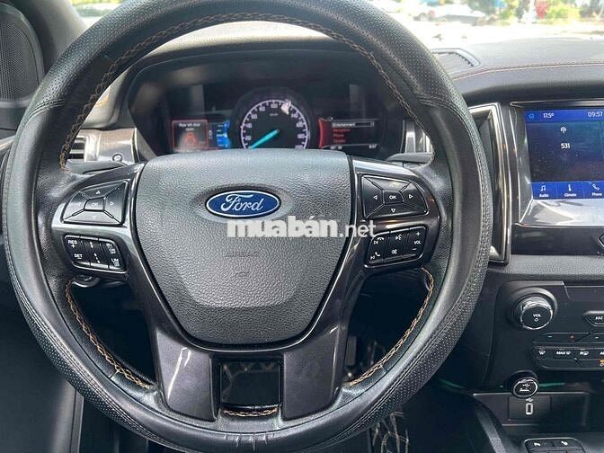 bán hoặc đổi 7chổ xe 1chủ zin từ cam cò máy móc