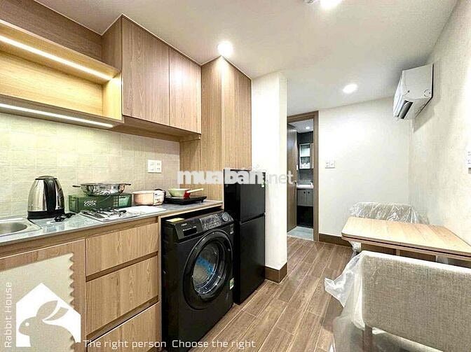 CHO THUÊ CĂN HỘ MỚI 100% GIÁ RẺ THANG MÁY VIEW BỜ KÈ HOÀNG SA