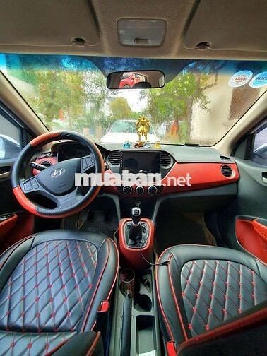 Hyundai i10 9/2015_ 1.2 MT Trắng _ Xe nhà đi