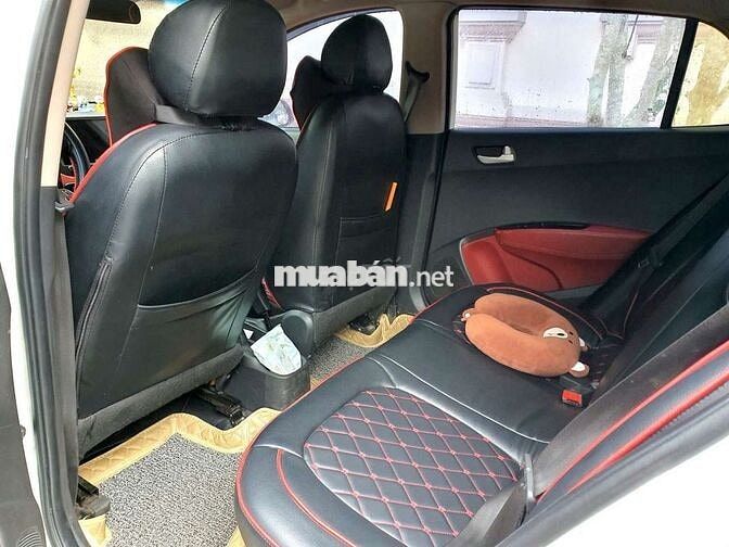 Hyundai i10 9/2015_ 1.2 MT Trắng _ Xe nhà đi