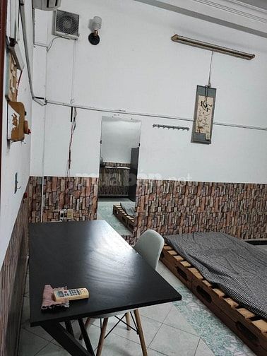 Phòng mặt tiền Đinh Bộ Lĩnh, P.26, 20m2, đầy đủ nội thất, 3.3tr