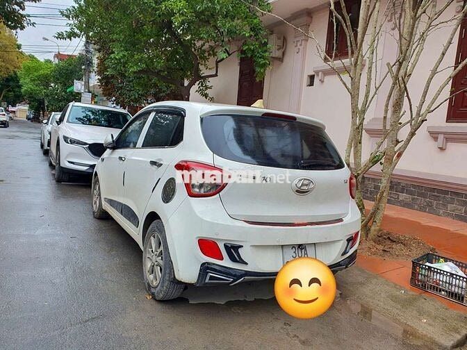 Hyundai i10 9/2015_ 1.2 MT Trắng _ Xe nhà đi