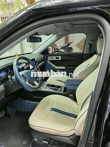 Ford Explorer Bản full Đen 58000 km