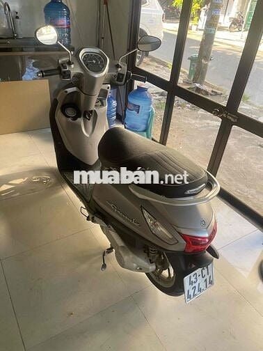 Yamaha Grande màu Xám