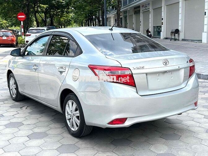 Toyota Vios E 2017 Bạc 12 vạn km