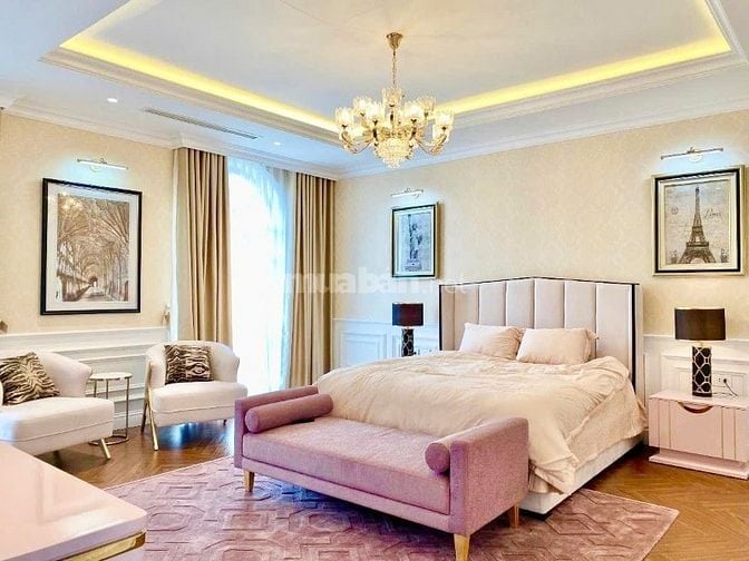 BIỆT THỰ CẦU GIẤY 310m2_LÔ GÓC_2 MẶT ĐƯỜNG KINH DOANH_DÒNG TIỀN 9500$