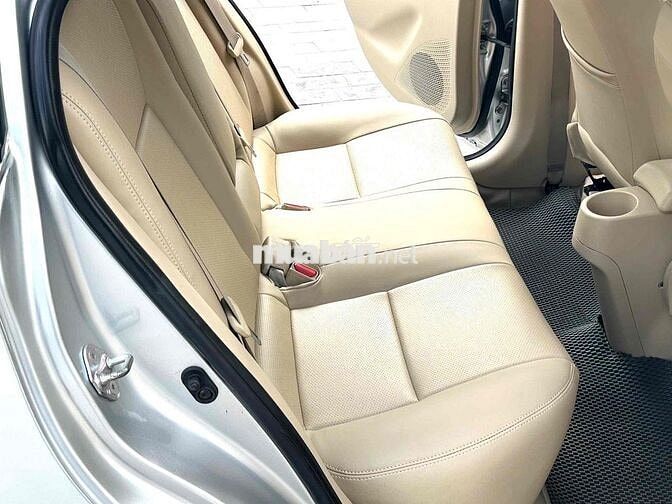 Toyota Vios E 2017 Bạc 12 vạn km