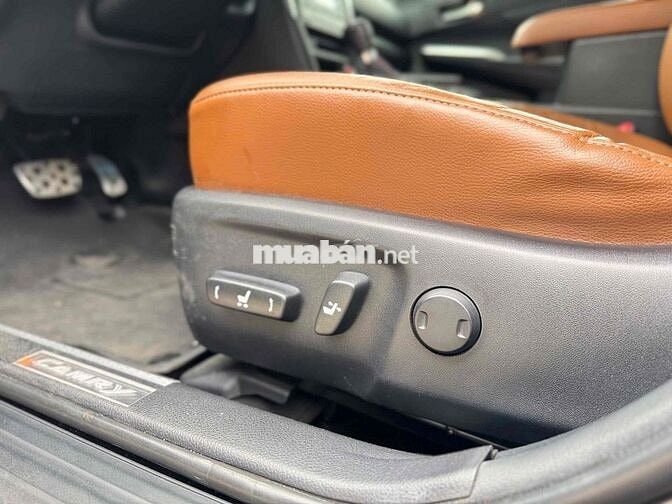 Toyota Camry 2.5 Q 2019 Nâu