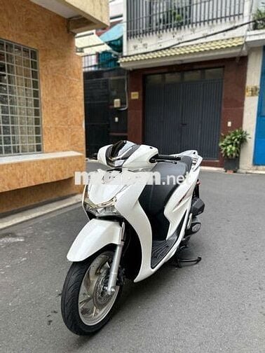 SH125CBS2020 up kha khá đồ chơi