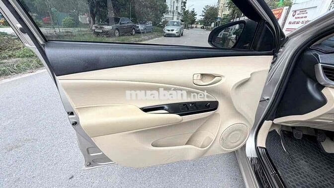 Toyota Vios 2018 E Vàng cát