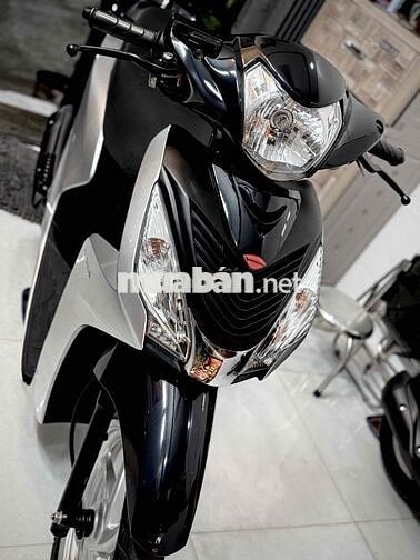 Vision 110 mẫu 2018 Bạc đen bstp 9chủ máy zin100%