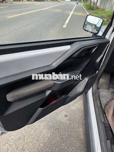 Xe điện VinFast VF3 2025 Xám
