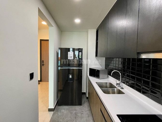 2 tỷ CH Lê Quang Định view MB 50m2 có sổ, mới, ở liền, full nội thất
