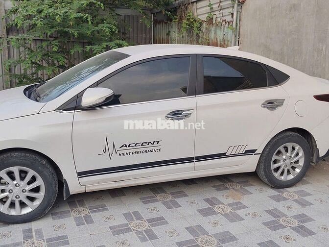 Hyundai Accent Trắng 43101 km