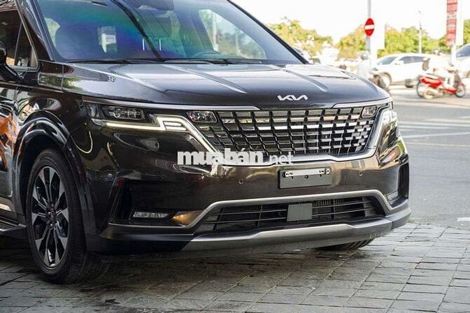 Kia Carnival 2022 Signature 30000 km