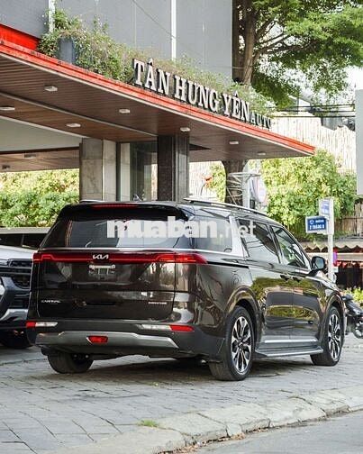Kia Carnival 2022 Signature 30000 km